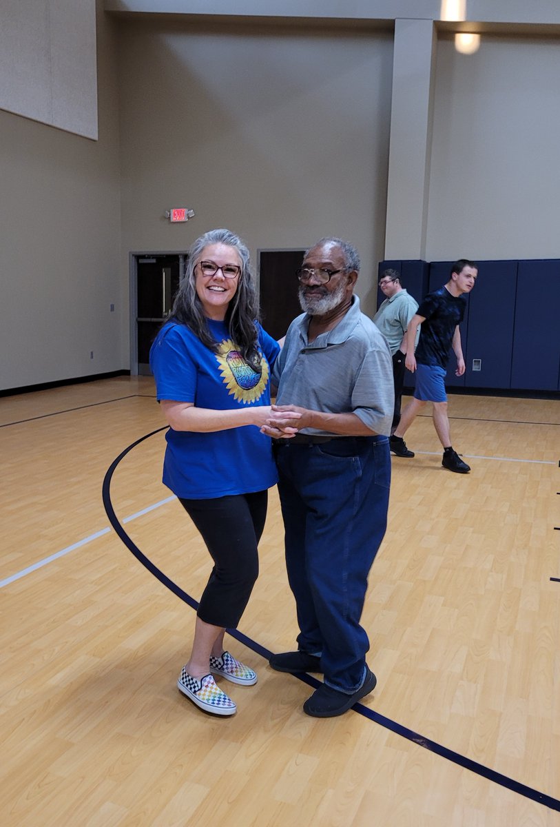 EVC_OakRidge's tweet photo. Last week, we celebrated National Direct Support Professionals (DSP) week with a ton of fun activities. Here's a quick snapshot of all the fun that was had! Thank you again to our amazing DSPs -- we appreciate you! #DSPRW2022 #ThankYou #EmoryValleyCenter https://t.co/XPxUptAbLJ
