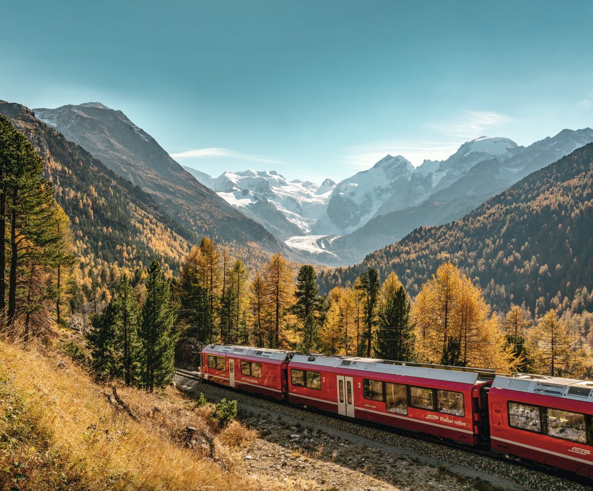 Martin_Nydegger's tweet photo. #Schweizer #Herbst &amp; #SchweizerWinter: nachhaltig im ÖV unterwegs mit dem neuen 4-Tagespass! @sbbnews @Media_STS #IneedSwitzerland 🇨🇭🍂❄️🚆 https://t.co/BG6GP2VlYq #Swisstainable https://t.co/eXm9OnRKxC