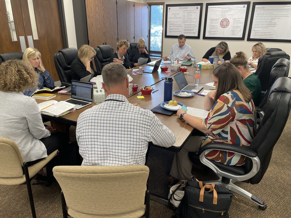 Bernadette Brustkern tweet media