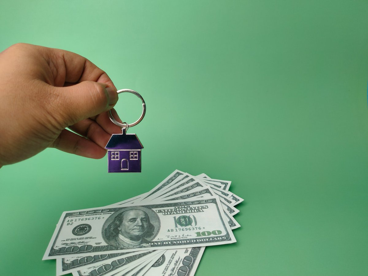 There’s no denying the housing market is undergoing a shift this season as buyer demand slows and the number of homes for sale grows. But that shift actually gives you some unique benefits when you sell.

skyrisere.com/listings/2022/…