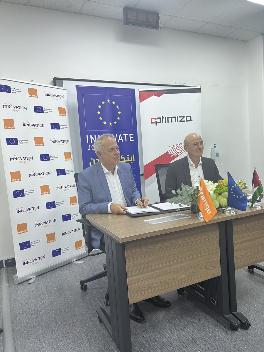 Today <a href="/orangeJo/">Orange Jordan</a> announced a unique program, the #DataScienceAcademy with our partner <a href="/OptimizaME/">Optimiza</a>, under #InnovationSpace project co-funded by <a href="/EUinJordan/">EU in Jordan 🇪🇺 🇯🇴</a> to train and graduate 120 motivated young data scientists.
 #InnovateJO #EUinjordan <a href="/orange/">Orange</a> <a href="/orangeafrica/">Orange Africa & Middle East</a>
