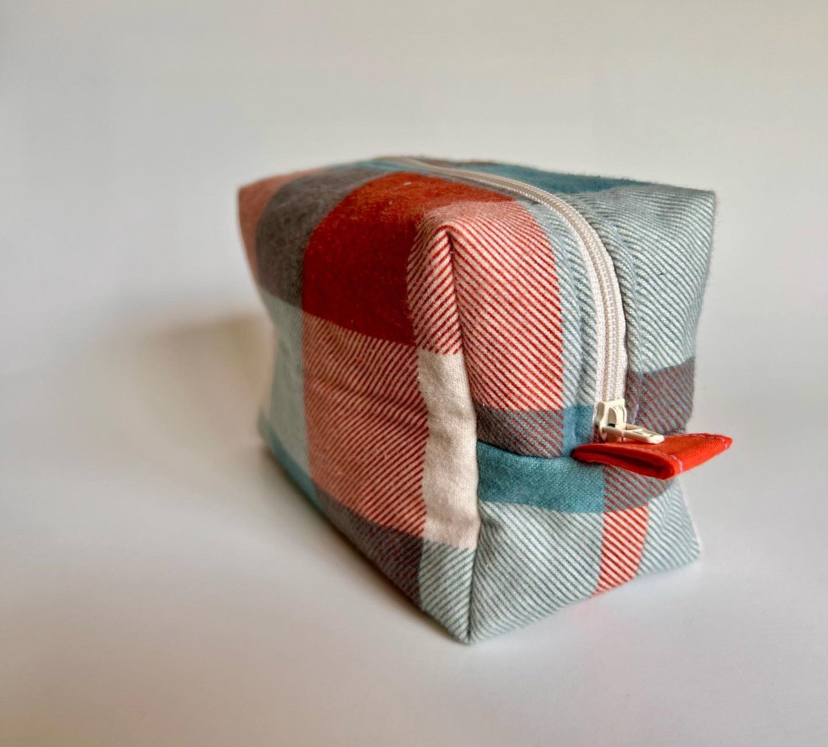 v_ct0ria's tweet photo. FALL BOXY BAG NOW IN STOCK‼️ ✨
https://t.co/3Oe28DjQif https://t.co/hLecsnxQSj
