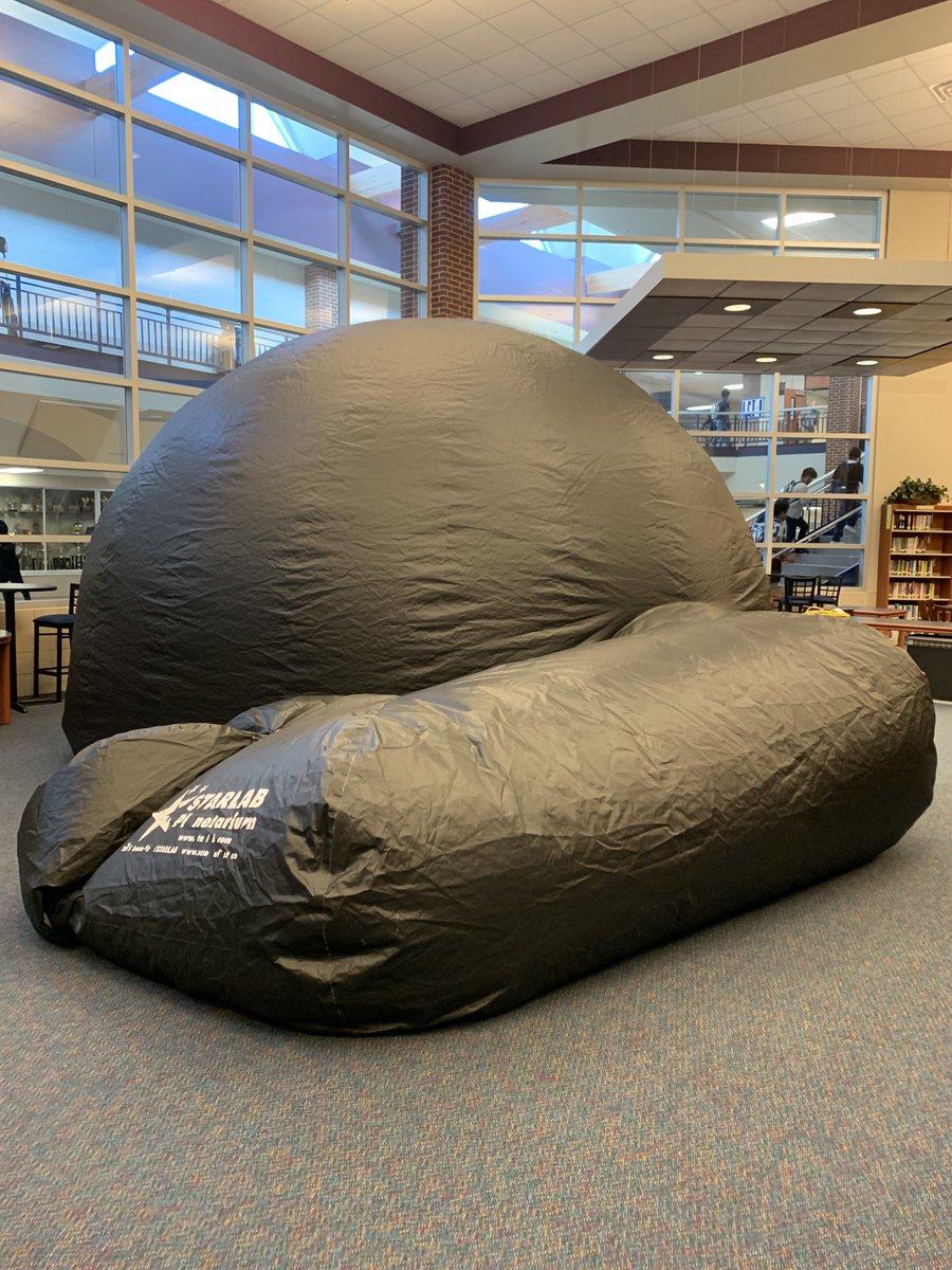 jillmburkey's tweet image. Yay for planetarium day! #burkeyESS ⁦@cycreekhs⁩ thanks for letting us take over the library yesterday and today!