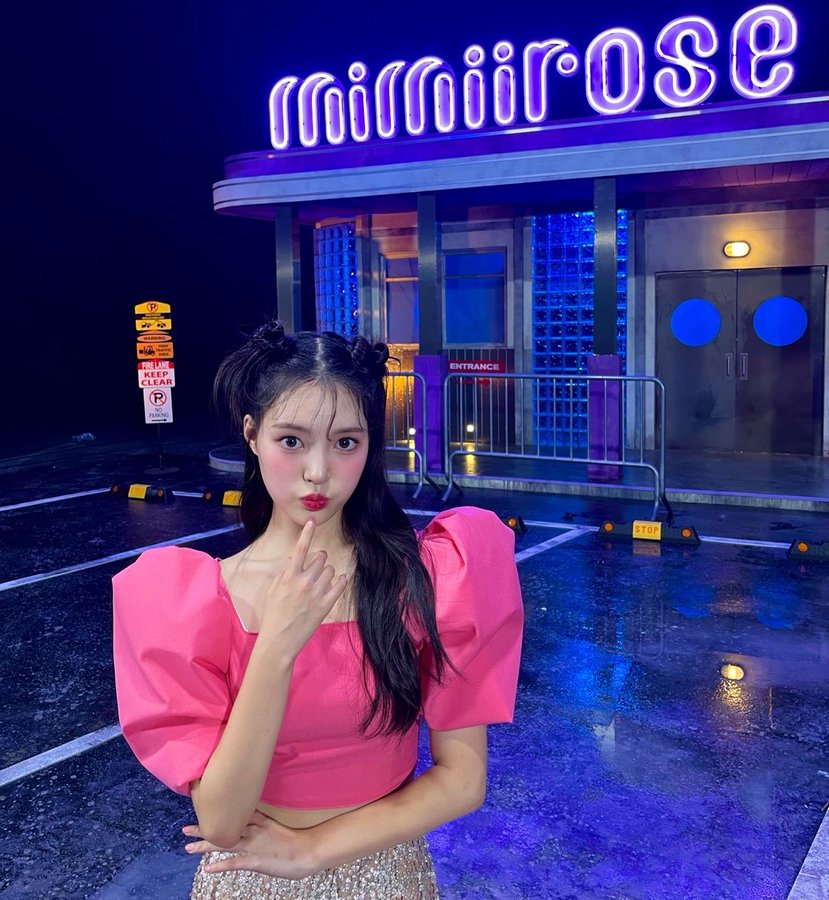 FdG6d7GaMAArQ_A?format=jpg&name=900x900