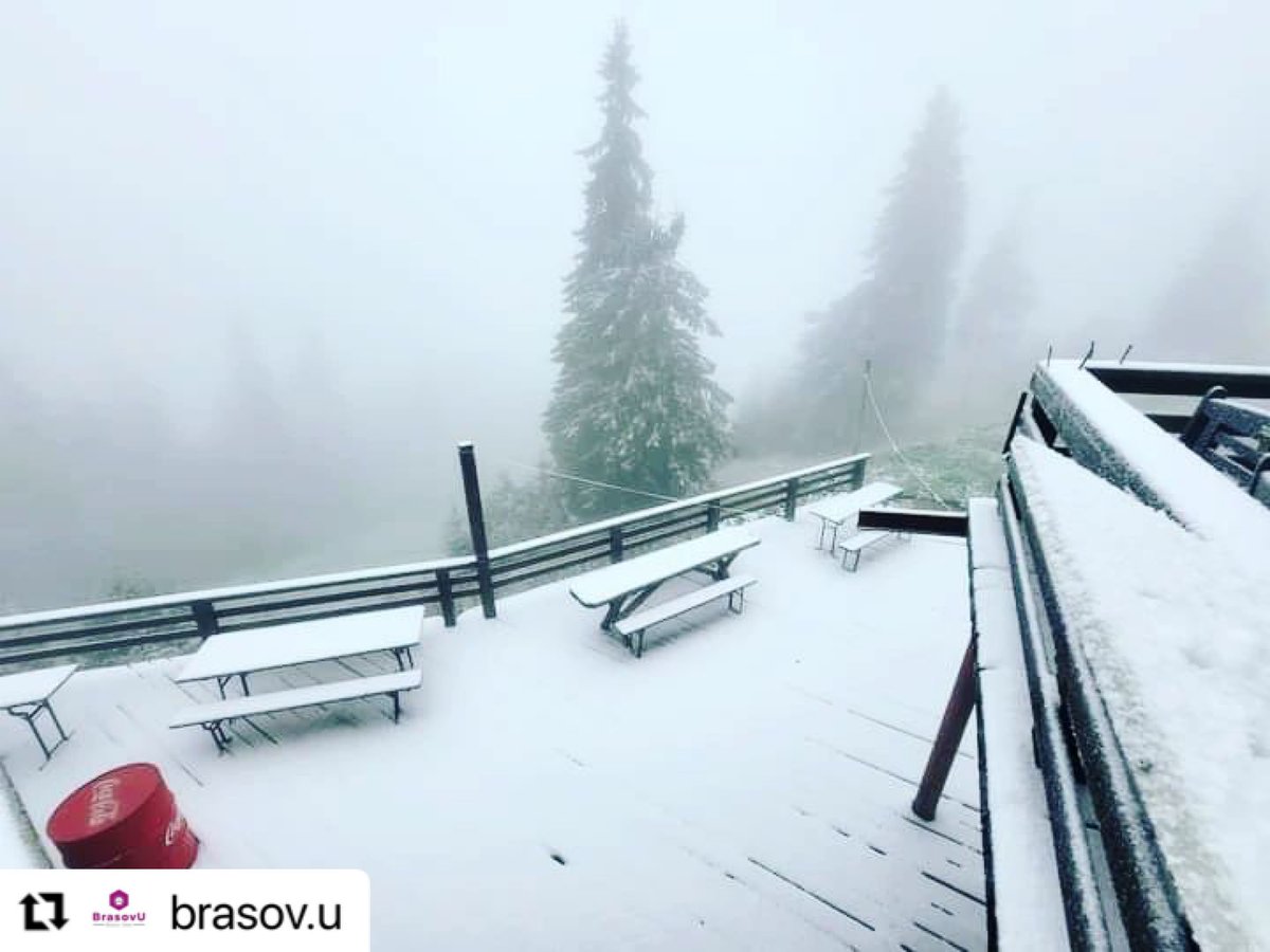 Snow has arrived at Postavaru cabin
Photo by Costi Hodas 
#Romania