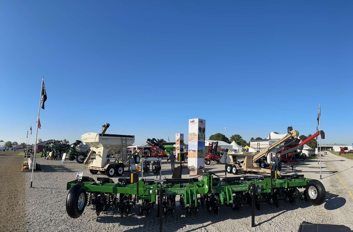 UnverferthMfg's tweet image. ATTENTION FARMERS!! 👉 Join us in London Ohio at the @OhioStateFSR  Lot #248 this week. Learn about the new products on display and see several running in the field demos.  #FSR22 #FieldDemos