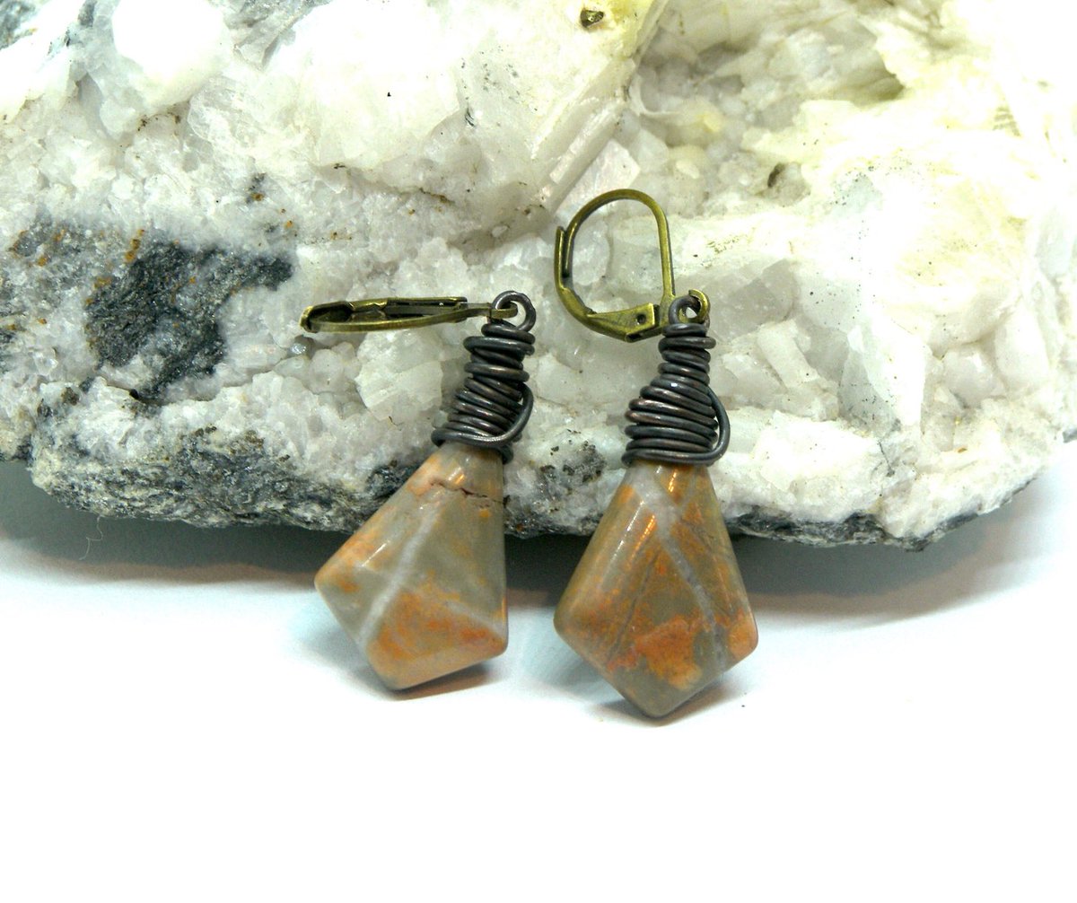 lunaessence's tweet image. Excited to share this item from my #etsy shop: Natural Sunset Jasper Rustic wrap Triangle Earrings, amazing gifts, earrings for her, wired stones, boho earrings, christmas gift, bohemian etsy.me/3BWGY74