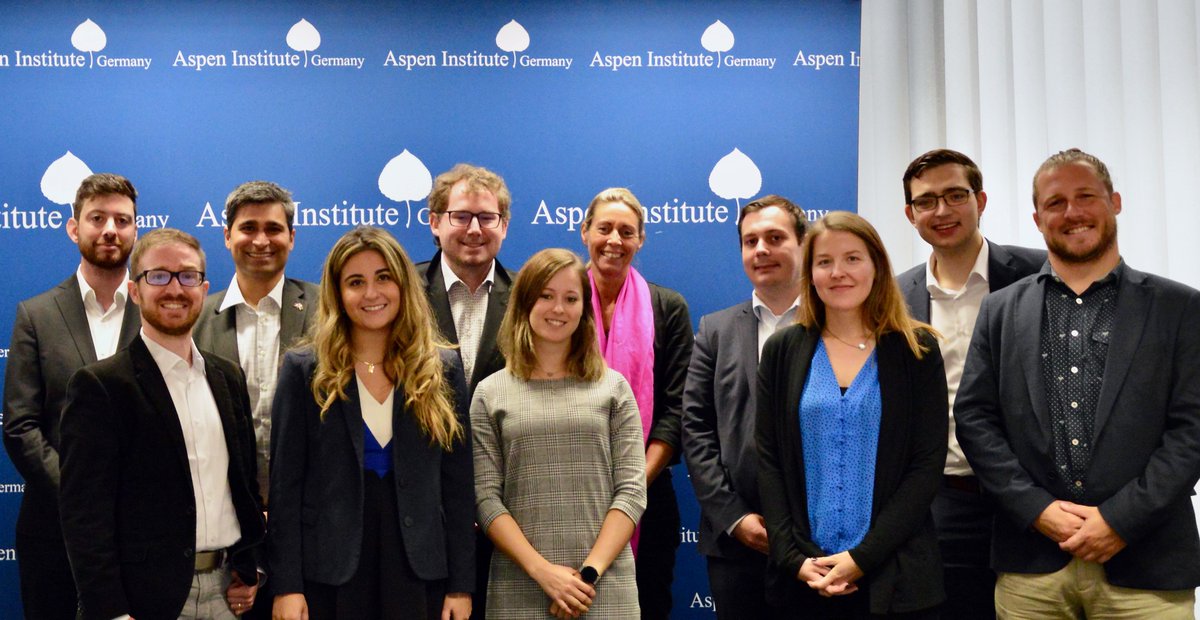 AspenGermany's tweet photo. This morning, @AspenGermany hosted participants of @ytlinitiative 🇨🇦🇩🇪 for a background discussion on the future of globalization, reforming global trade, and the potential for German-Canadian cooperation. https://t.co/rc2ka6B7Q8