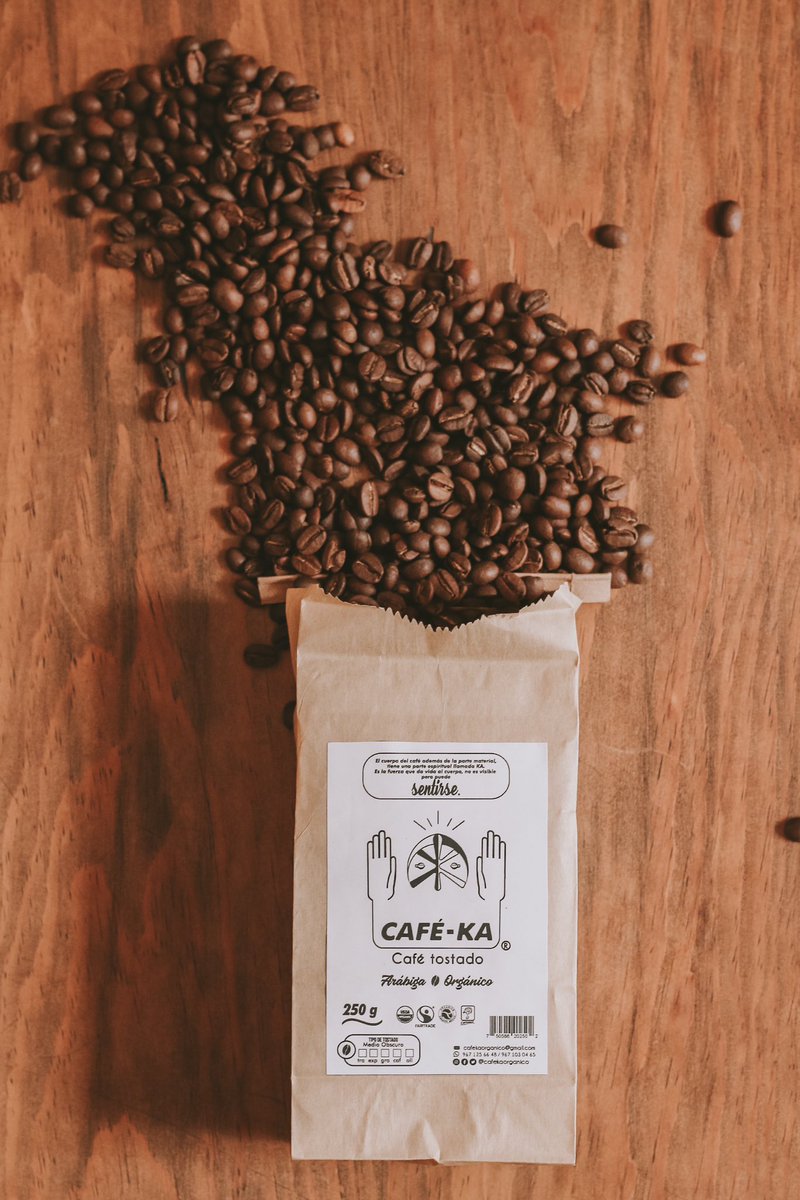 CafeKaOrganico's tweet photo. Café Ka ☕️ tradicional: es una mezcla de la casa, cacao, frutos secos, acidez suave, cuerpo medió achocolatado☕️.
#cafe #organic #coffeetime #coffee #coffeeshop #chiapas #cofferedceiling #roastcoffee #PuebloMagico #london #madrid #berlin #paris #munich #tokyo #hongkong #vienna https://t.co/zlUp6aUYeW