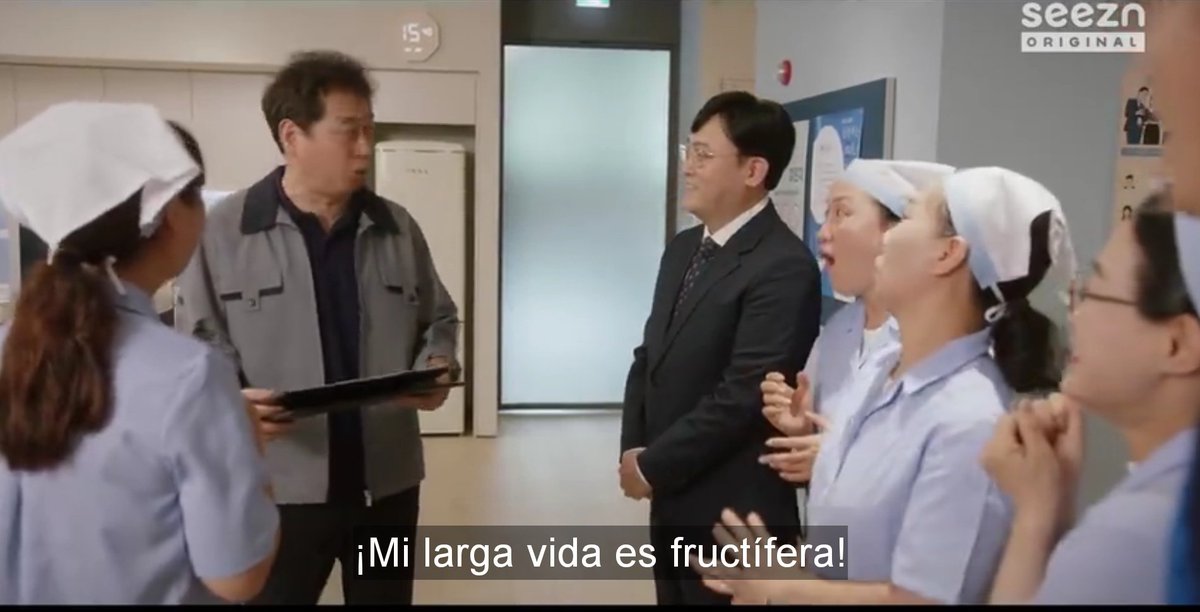 Dinohyukjae's tweet photo. Me encanta que el presidente Eun hizo un lugar para que las personas de intendencia comieran en un lugar decente 🥺 y también apoyo a las víctimas de acoso 🥺

#GoodJob #goodjobep7 https://t.co/fiLVdpSS6q