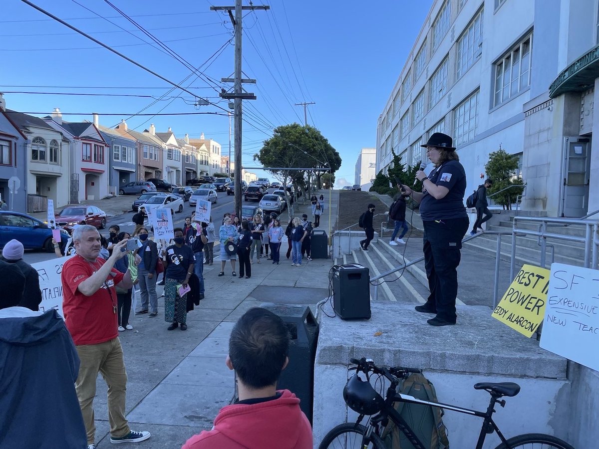 _SFMORE's tweet photo. Washington HS Educators in the Richmond District #DemandMORE! The money is there; we ain’t going anywhere!
Rest in Power, Eddy Alarcon #RIPEddyAlarcon
#22for22 #TeachIn #PayUsNowSFUSD #KeepTeachersInSF #EmPowerMustGo #TheMoneyIsThere https://t.co/6kWmOxRE67