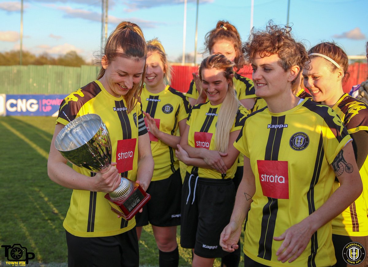 HGTTownWomen's tweet photo. 👏 We'd like to thank three Town 𝙡𝙚𝙜𝙚𝙣𝙙𝙨 for their incredible service over the years

@L_Whitton, @EmTopham and Grace Adams have been with us from the very start and we wish them all the best for their futures 🟡⚫

#ProudToBeTown https://t.co/pEb8BWjJWa