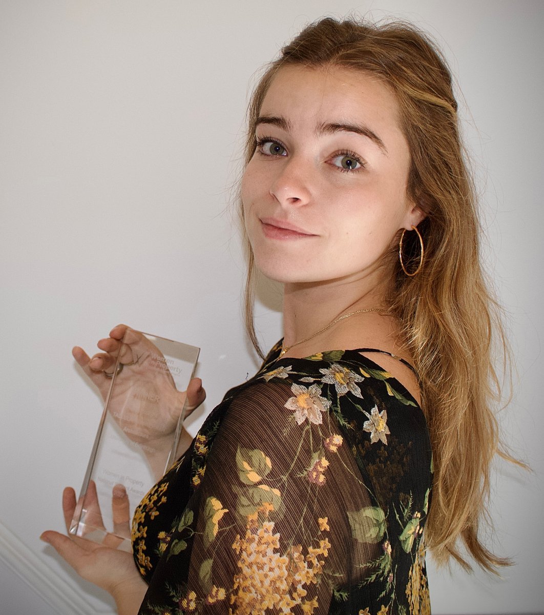 Wishing our Central Scotland Student Award Winners Eilidh McGuigan youtu.be/NkXgoAeFVcg and Tallulah Bannerman youtu.be/eQNstkC_X3g the best of luck at tonight's #national student awards in London. #AspireSucceedInspire