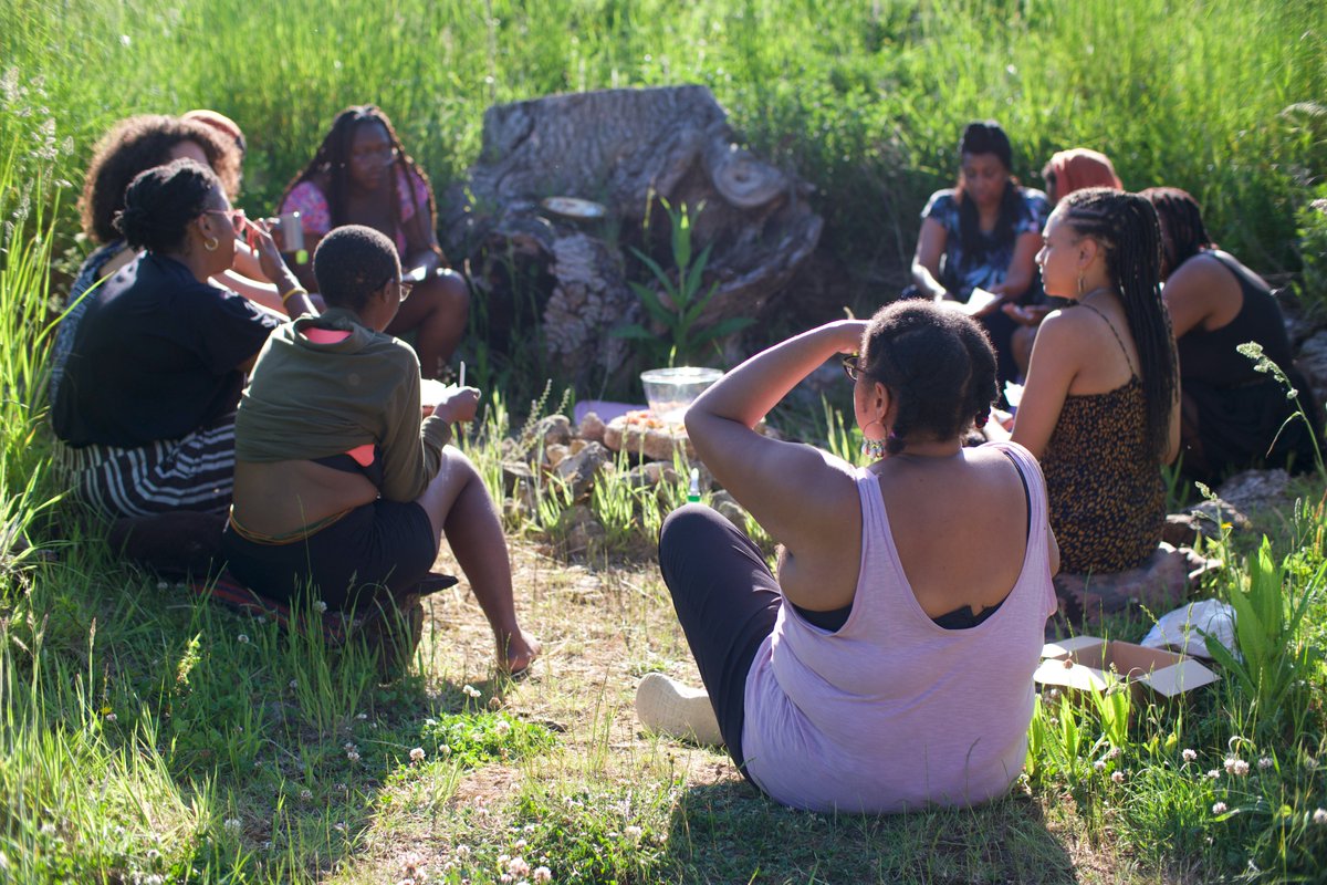 zoe laureen palmer tweet media