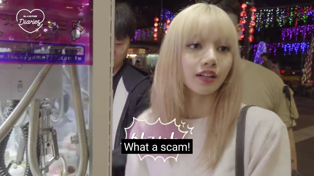 jenymilkeu's tweet photo. "omg i want that plushie" gf  x "tanginang claw machine to scam" gf https://t.co/0wXwN2HKve
