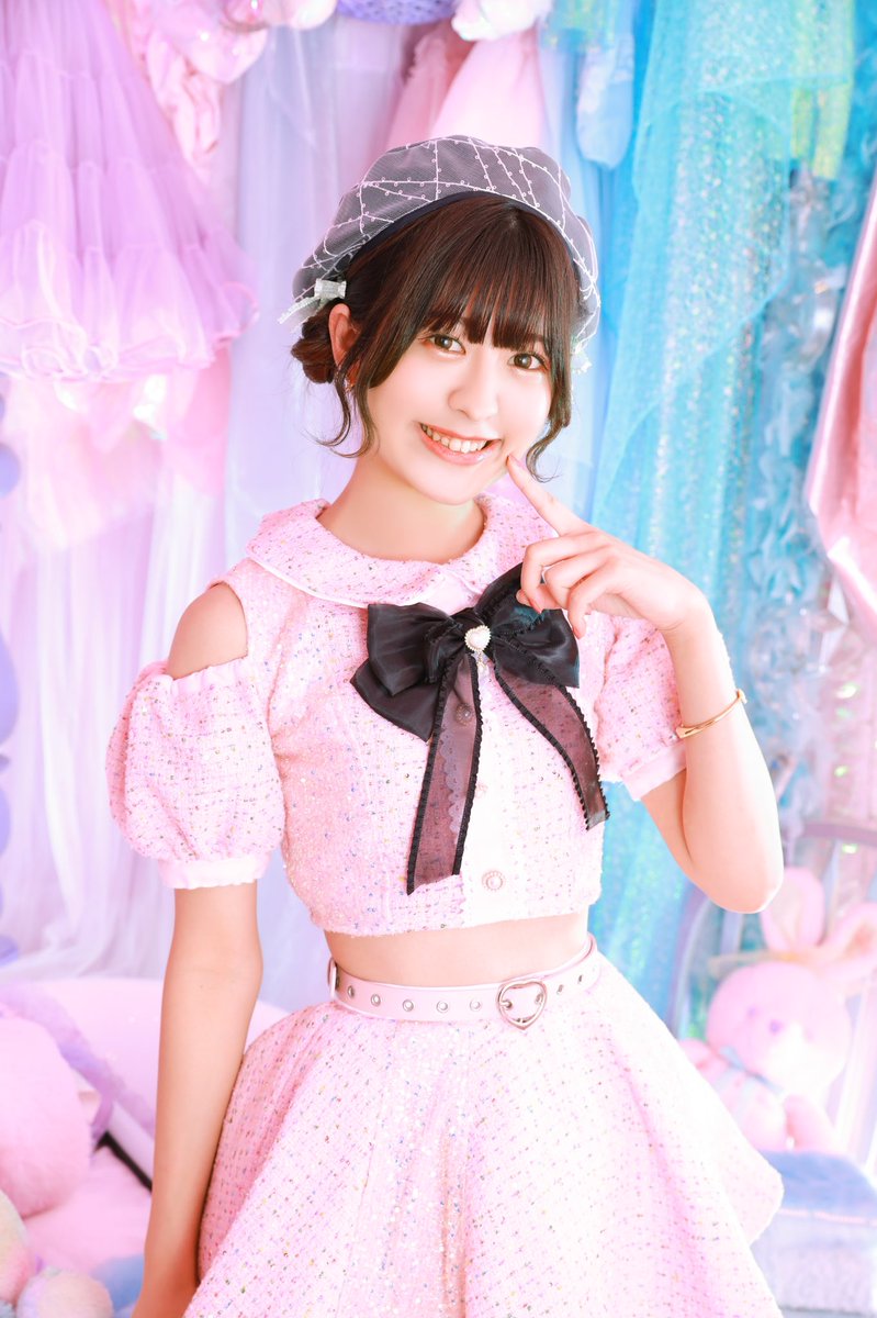 kyuuuns_info's tweet photo. 💘個人アー写公開💘

天城りおな
@munekyun_riona

🗓1月22日

💚エ���ラルドグリーン担当

📱TikTok
https://t.co/HaYRJVSvGp

【個人アー写公開記念🎊】

サイン付き個人アー写画像を抽選で１名様にプレゼント！！🎁

☑︎公式フォロー
☑︎対象メンバーフォロー
☑︎引用RT
応募は9月21日23:59まで https://t.co/m5rKreqksi