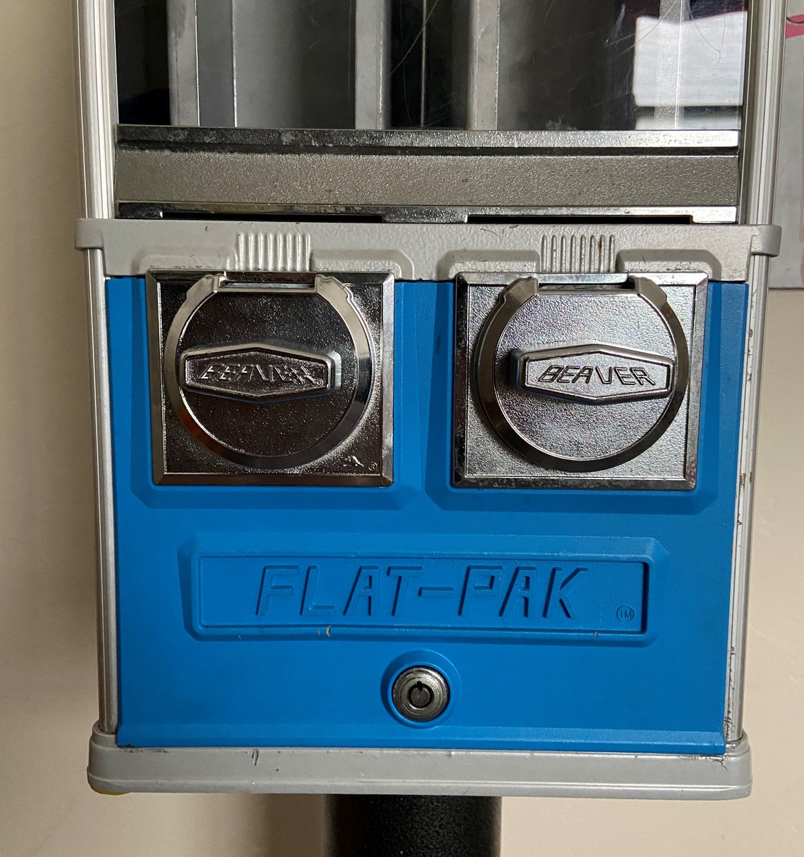 Vending machine camlock opened without damage and new lock installed. All in a day's work. #locksmiths