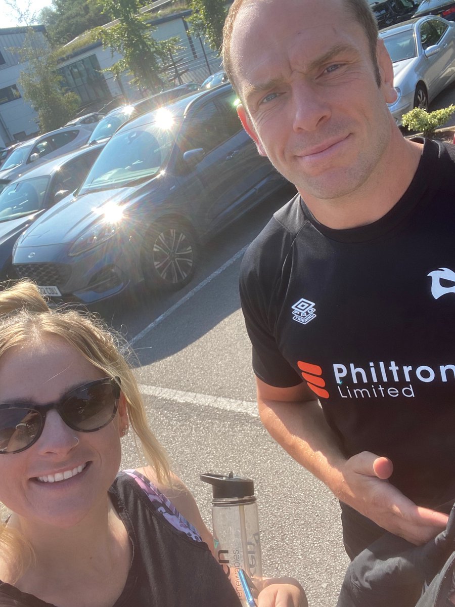Imagine going to the gym on your lunch break and seeing <a href="/AlunWynJones/">Alun-Wyn Jones</a> 😱sorry to be a pain and ask for a selfie, my son Theo is going to be ecstatic when he sees this!! Thank you so much 
<a href="/ospreys/">Ospreys</a>