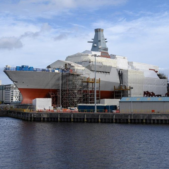 Jefferson_MFG's tweet photo. BRITISH SHIPBUILDING: This is HMS Glasgow, the first of eight Type 26 frigates being built for the Royal Navy at BAE Systems’ shipyard on the Clyde. The Type 26 programme supports more than 4,000 jobs across the UK. #UKmfg🇬🇧 https://t.co/nK1Ffm02pM