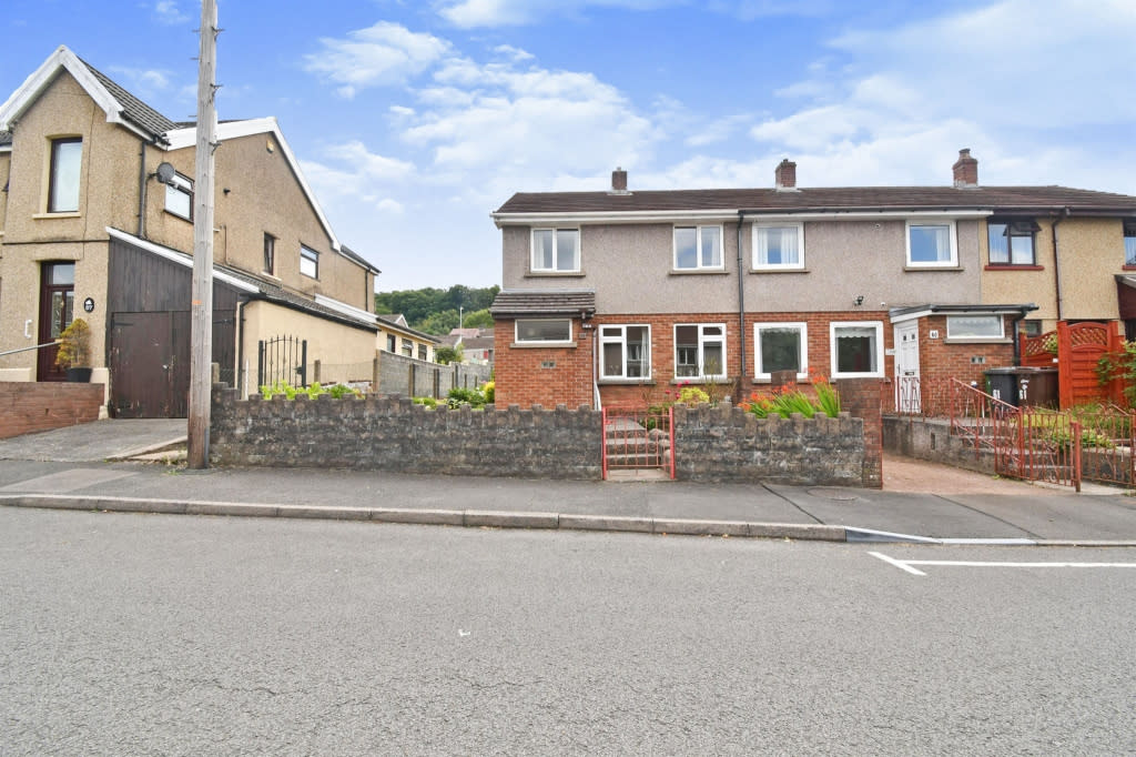 Peter Alan on Twitter "Mill Road, Pontllanfraith, Blackwood Peter