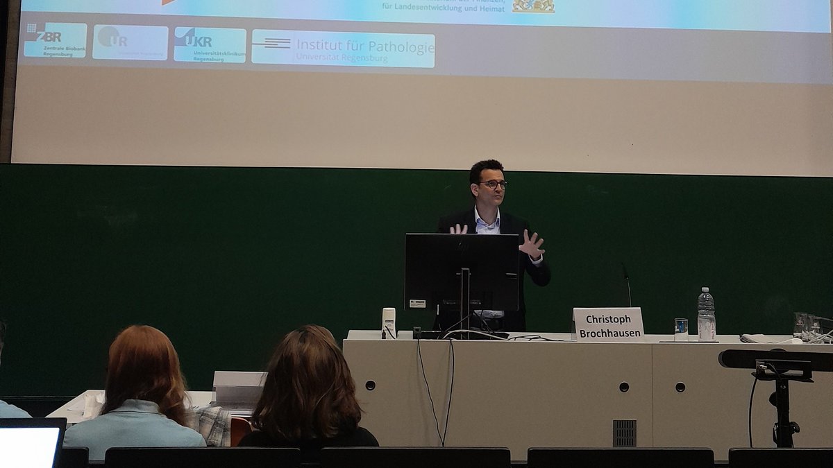 bbmri_de's tweet photo. At #EBW22 Christoph Brochhausen, German #Biobank Alliance partner in Regensburg, stressed the importance of educating young scientists to bring them to the #biobanking field asap @ESBBnews https://t.co/HamTfF3FNJ