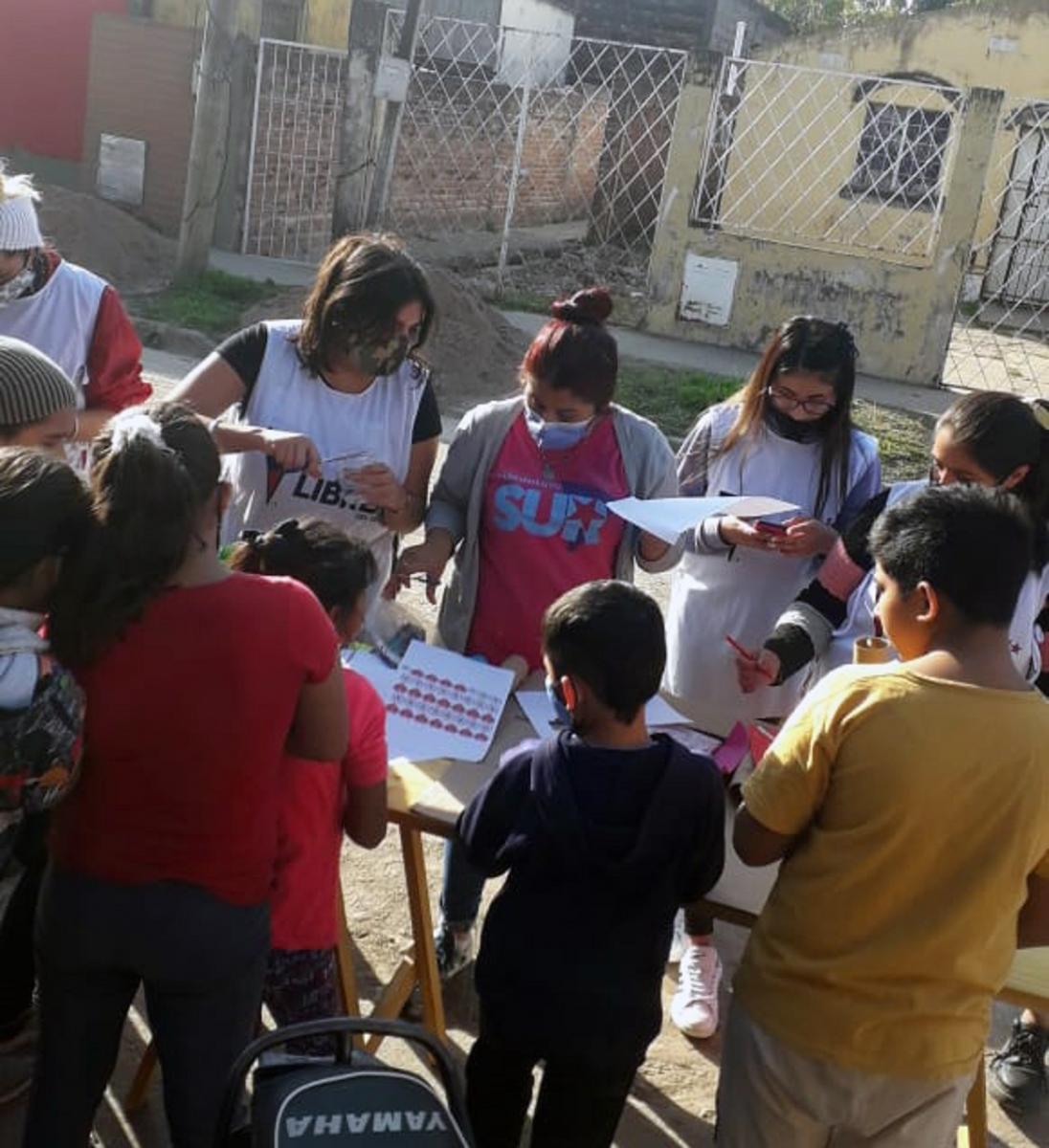 Un agrupación de Filosofía y Letras denuncia discriminación en la fiesta del estudiante dlvr.it/SYfhpH
