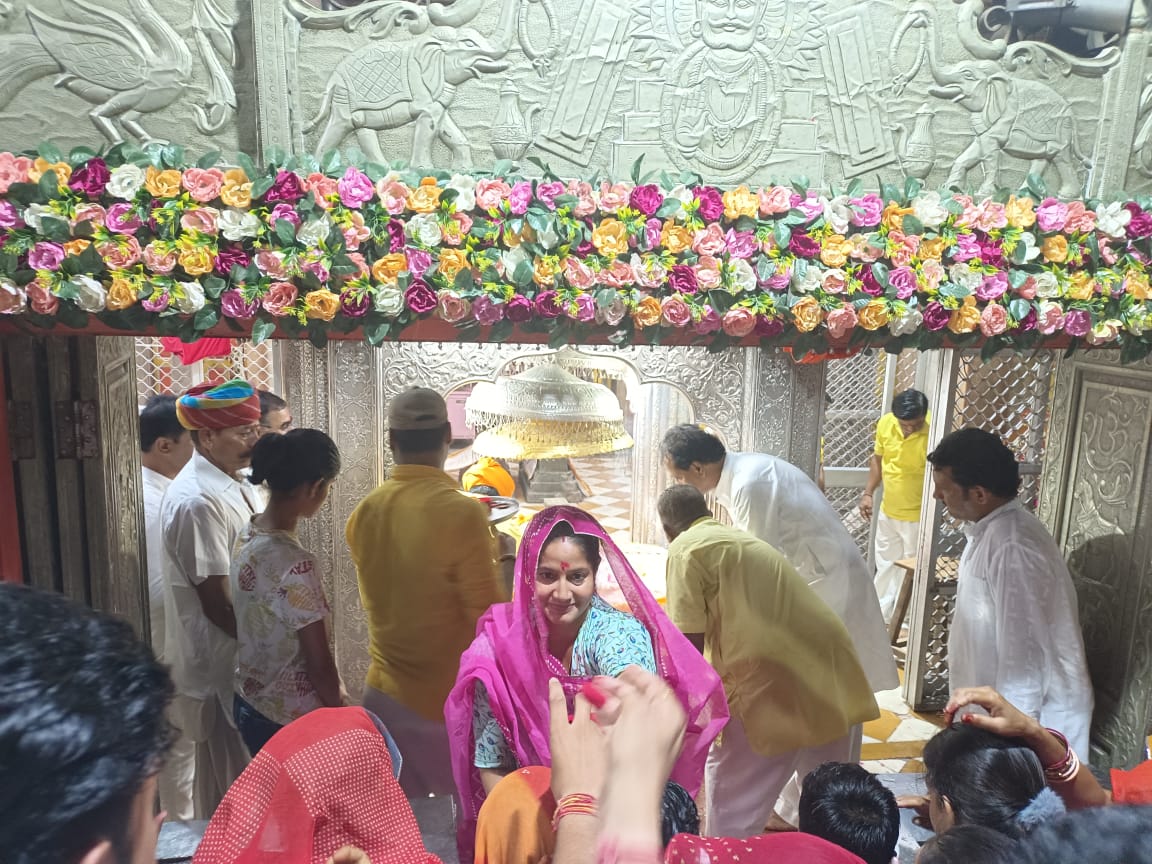 RajendraGudha's tweet photo. आज रामदेवरा रुणिचा धाम जैसलमेर में दर्शन किए https://t.co/P4Tilf6Q2J