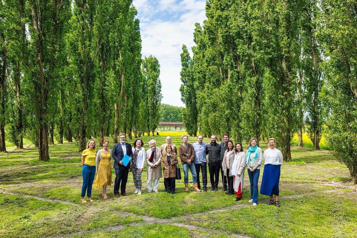 EnsembleBP's tweet photo. Afgelopen juni hebben we tijdens een feestlijk concert de heropening van De Groene Kathedraal mogen verzorgen. Calliope Tsoupaki schreef ‘Into Space’, geïnspireerd op De Groene Kathedraal, in opdracht van @FlevoNieuws @rijsberman Morgen om 11:00 uur lanceren we de video! https://t.co/BPpHLGzDYy