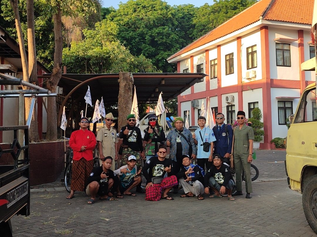 OfficialKowat's tweet photo. Menghadiri Parade Sepeda Tua se Jawa Timur bersama Walikota Pasuruan dalam rangka HUT Kota Pasuruan ke-336 Tahun 2022

Minggu, 18 September 2022

#pasuruankotamadinah #hutkotapasuruan336 #kostipasuruan #kostijatim #kostirumahkita https://t.co/NX9GdMnm3D