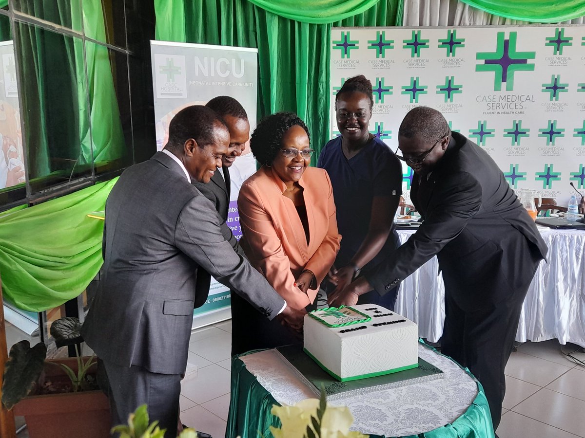 olupotisaacakon's tweet photo. Case Clinic launch Neonatal Intensive Care unit to help in taking care of the Prematures in afunction officiated by Dr Jessica Nsugwa Commissioner @MinofHealthUG.
@nbstv #NBSUpdates #Nilepost https://t.co/d6y3er1kW1