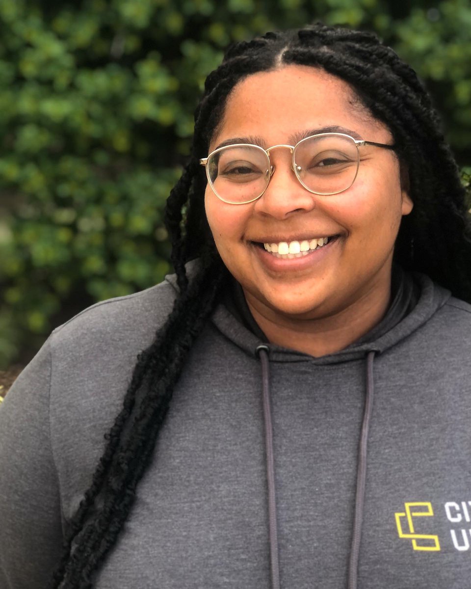 RenaissanceMars's tweet photo. Goodmorning everyone! 
My name is Margaret McBride and I’m a 5th year Developmental Psychology PhD Candidate. I study community violence/gentrification and work towards building safe, healthy, and hopeful communities for Black youth and families. 
#BIMHRollCall https://t.co/ae6KwWS1Sw