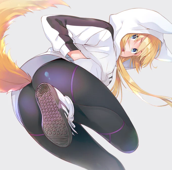 紺 よく見たらショートパンツ履いてたのに剥いてしまった 