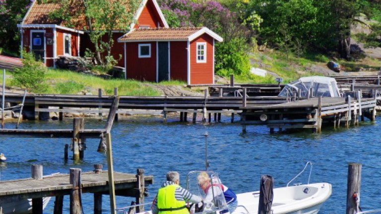 Bli vår kollega!
Vi söker nu dig som vill jobba tillsammans med oss i ett spännande tvärvetenskapligt projekt under ett år: "Regional ekosystembaserad havsförvaltning".
Den vi söker kommer att arbeta nära de arbetsgrupper som samlar lokala och regionala aktörer i projektet.