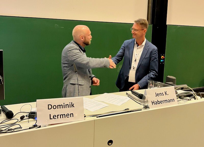 NadjaPalko's tweet photo. Jens Habermann and Dominik Lermen signed an MoU at the closing ceremony of #EBW22! Looking forward to further collaborations between @ESBBnews and @BBMRIERIC, especially to #EBW23 in ๐ฎ๐น! https://t.co/5gUCc6uQNA