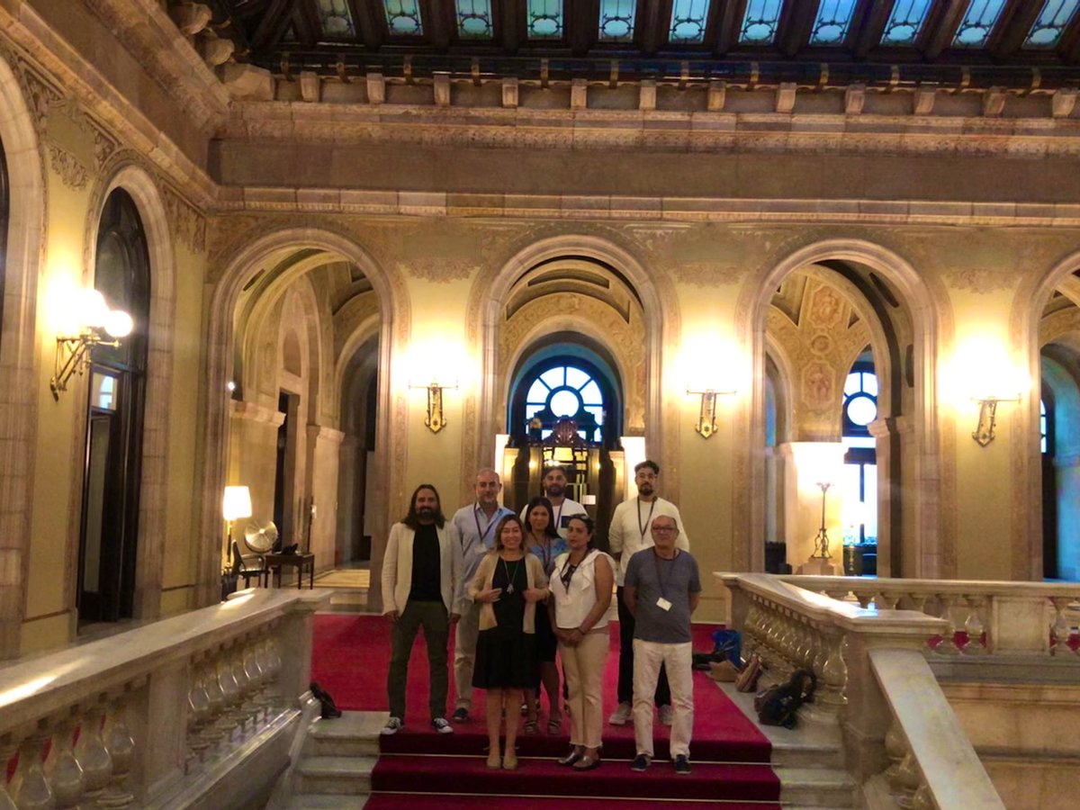 BeaSilva9's tweet photo. 🏛 Primera sessió de l'Intergrup del Poble Gitano: aquesta legislatura serem vuit entitats i vuit diputades i diputats treballant conjuntament per abordar els problemes de la comunitat gitana.

‼️Intentarem fer una bona feina i avançar en solucions

@parlamentcat https://t.co/BsqJeppKk2