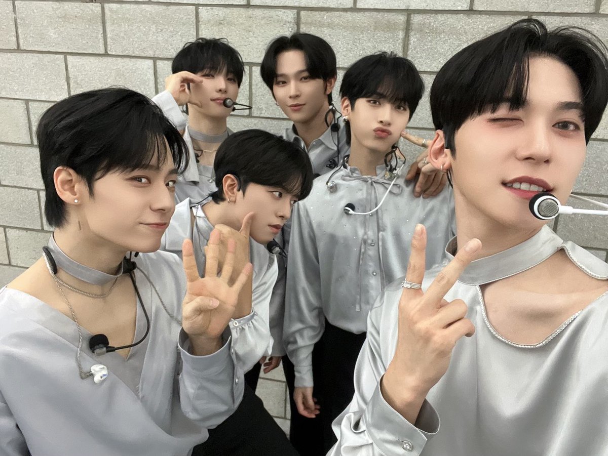 atiny_mi's tweet photo. 帰って来て今見たよ~
ONEUS4冠ほんとにほんとにおめでとう😭😭😭😭😭
5thwinカジャー🫶🫶
SameScentほんとに大好き♥
#SameScent4thWin
#ONEUS
#oneus4thwin
#Same_Scent
#ノス
#ファヌン
#うんちゃん
#大人TOMOON https://t.co/OBak3ZK17E