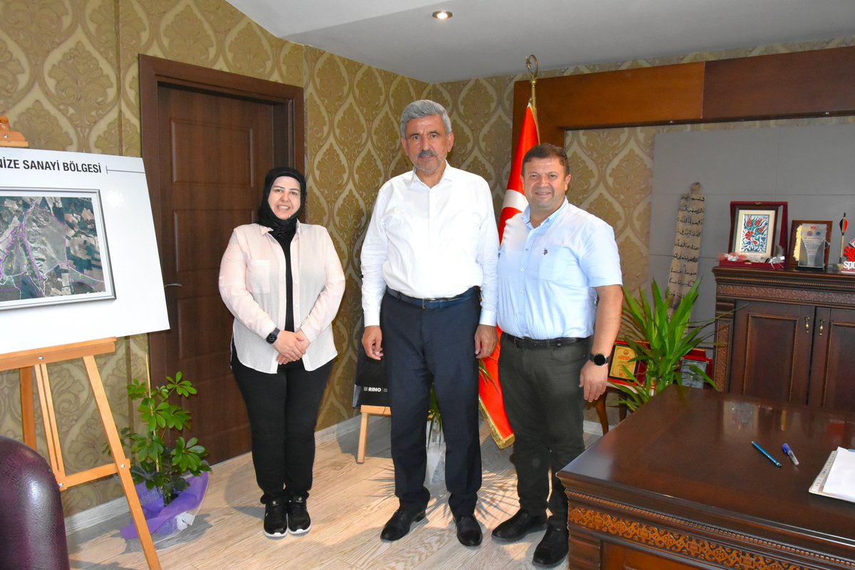 isadikedis's tweet photo. 📌Nazik ziyaretlerinden dolayı, belediyemizi ziyarete gelen Uzm. Dr. Kemal Toprak beye ve kıymetli eşi Saliha Toprak hanımefendiye teşekkürlerimi iletiyorum. https://t.co/hoQQEpXk0S