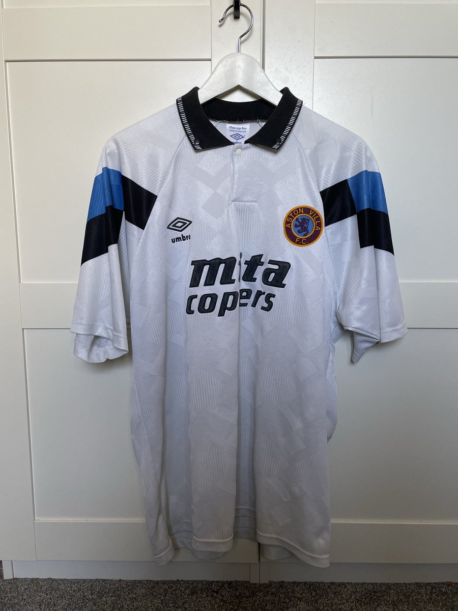 PHigson's tweet photo. Shifting a few football shirts on. Thought I’d put this on here first before eBay. If anyone is interested £140 + £5 postage. Fair price as there’s a few going for more on eBay and this is in great condition. #avfc #utv #footballshirt https://t.co/tuhJ1sj888