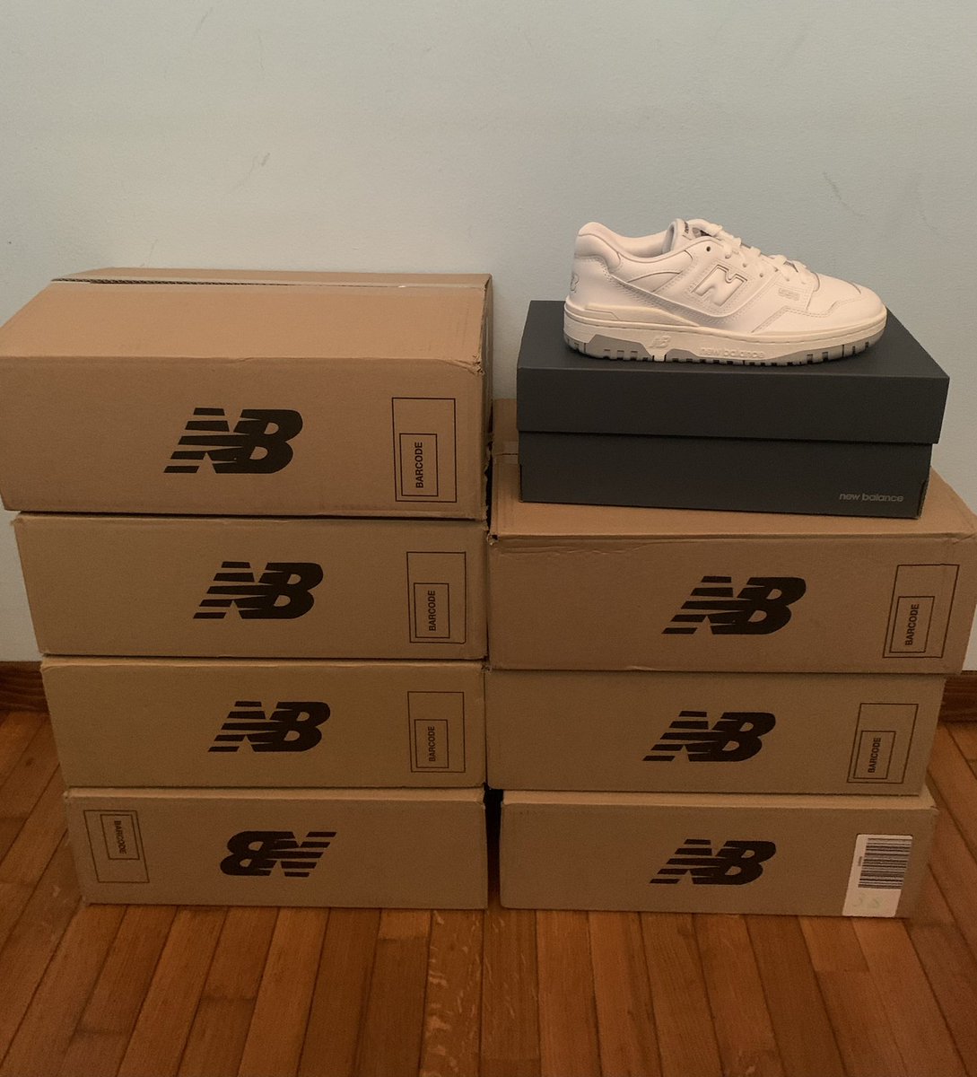 Mattiapand's tweet photo. Some 550 gs in hand @AnotherStupidC https://t.co/yKp5V1ujGc