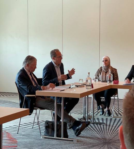 SPARKorg's tweet photo. Stakeholders from across the world were brought together, thanks to #IGNITE9, discussing #localisation agenda with advice provided by @KateDWarren, Executive VP of @Devex and hearing from @se_factory, @zamzamsom , @Bina_TR , @Jusoor_ngo 🤝 https://t.co/iqfA2JroHC