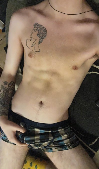 15 RT и 50??, выложу фото без трусишек?
#nsfw #nsfwboys #nsfwtwt #nsfwgays #нюдсонеделя #нюдсыкаждыйдень