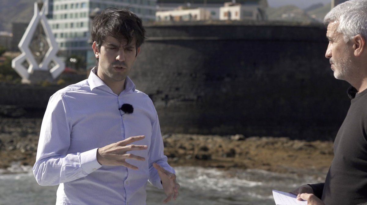 TerritorioREF's tweet photo. ¡Preparen CAFÉ que ESTA NOCHE vamos más tarde! 

Hablamos con Pablo Hernández, Presidente del Consorcio de la Zona Especial Canaria, sobre las medidas de la ZEC  y nos explicará cómo funciona. 

🗓 HOY, 20 septiembre
🕦 23.40H
📺 en @RTVCes  

#territorioref #ZEC @CanariasZEC https://t.co/p1UMwqXiuJ