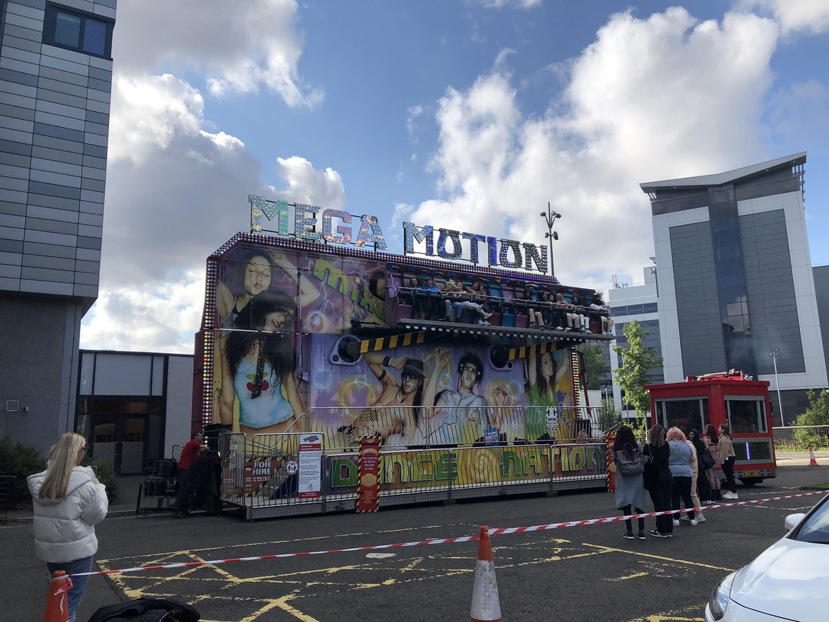 ajsimmers's tweet photo. Welcome Back !
#GCUfreshers @GCUSHLS https://t.co/e6AO3k0xE1