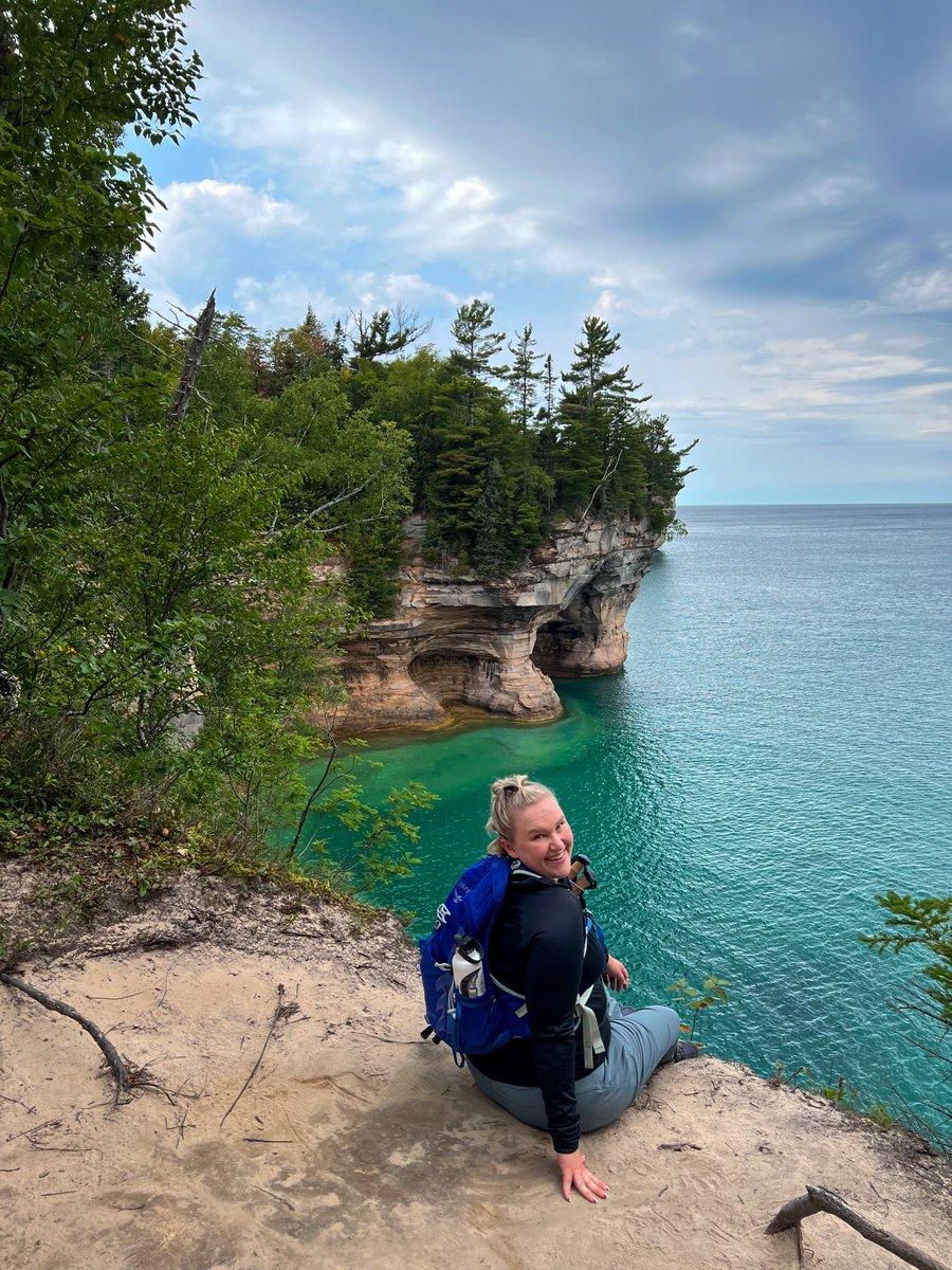 There weren't even pictures on the rocks. 0/10 Would not recommend.