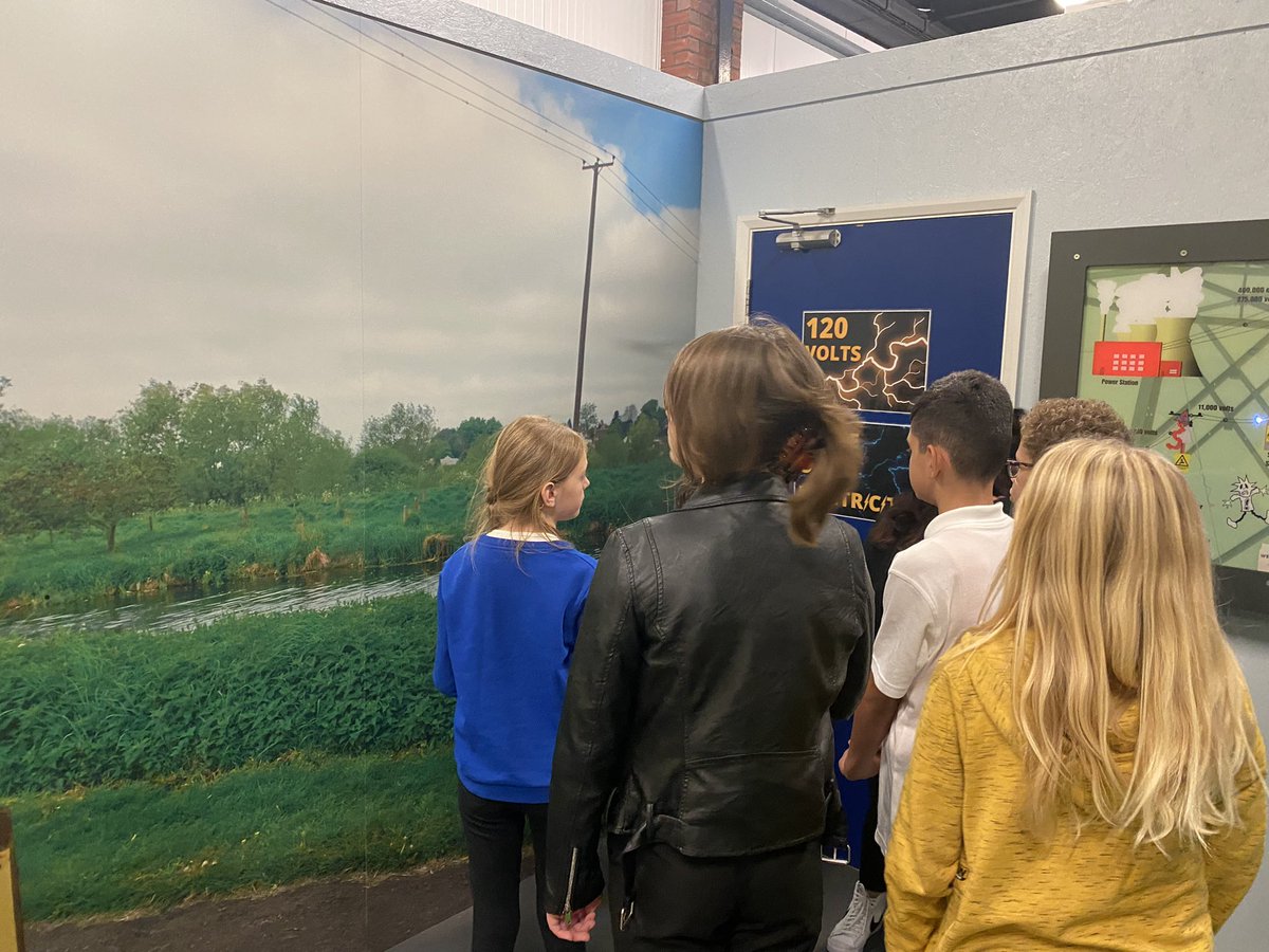 Fosse_TMET's tweet photo. Year 6 have loved their trip today to @Warning_Zone where they have learnt all about staying safe in the real world and online. We are so lucky to have this amazing facility here in Leicester #fmpshe #safety #fmcomputing #esafety #warningzone #lifelessons #engaging #challenge https://t.co/dL3WbZQU7k