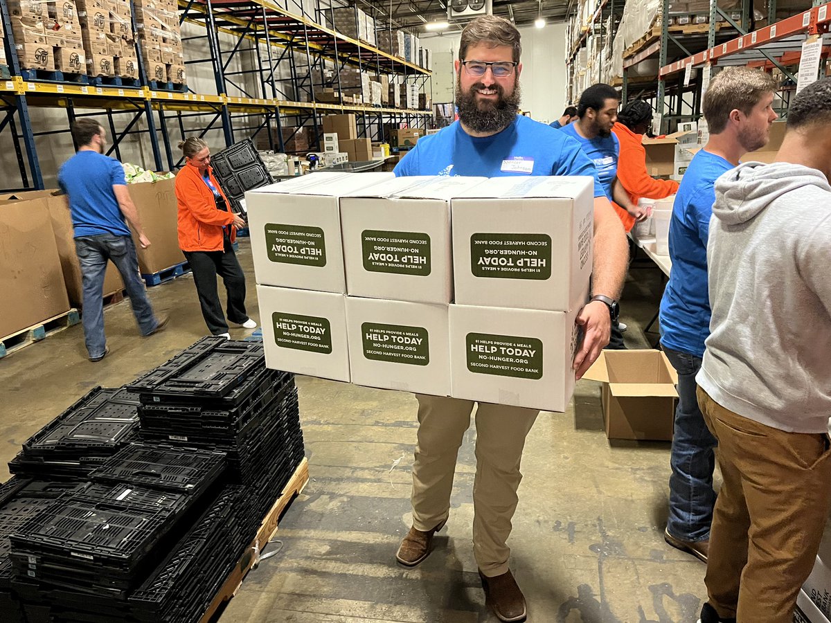 2ndHarvestGNOA's tweet photo. It's #HungerActionMonth, and food donations have never been more critical to our mission! We can supply boxes &amp; banners to help make your food drive a success. Learn more at https://t.co/lBdgBD56EP https://t.co/CdPDO1nMYz