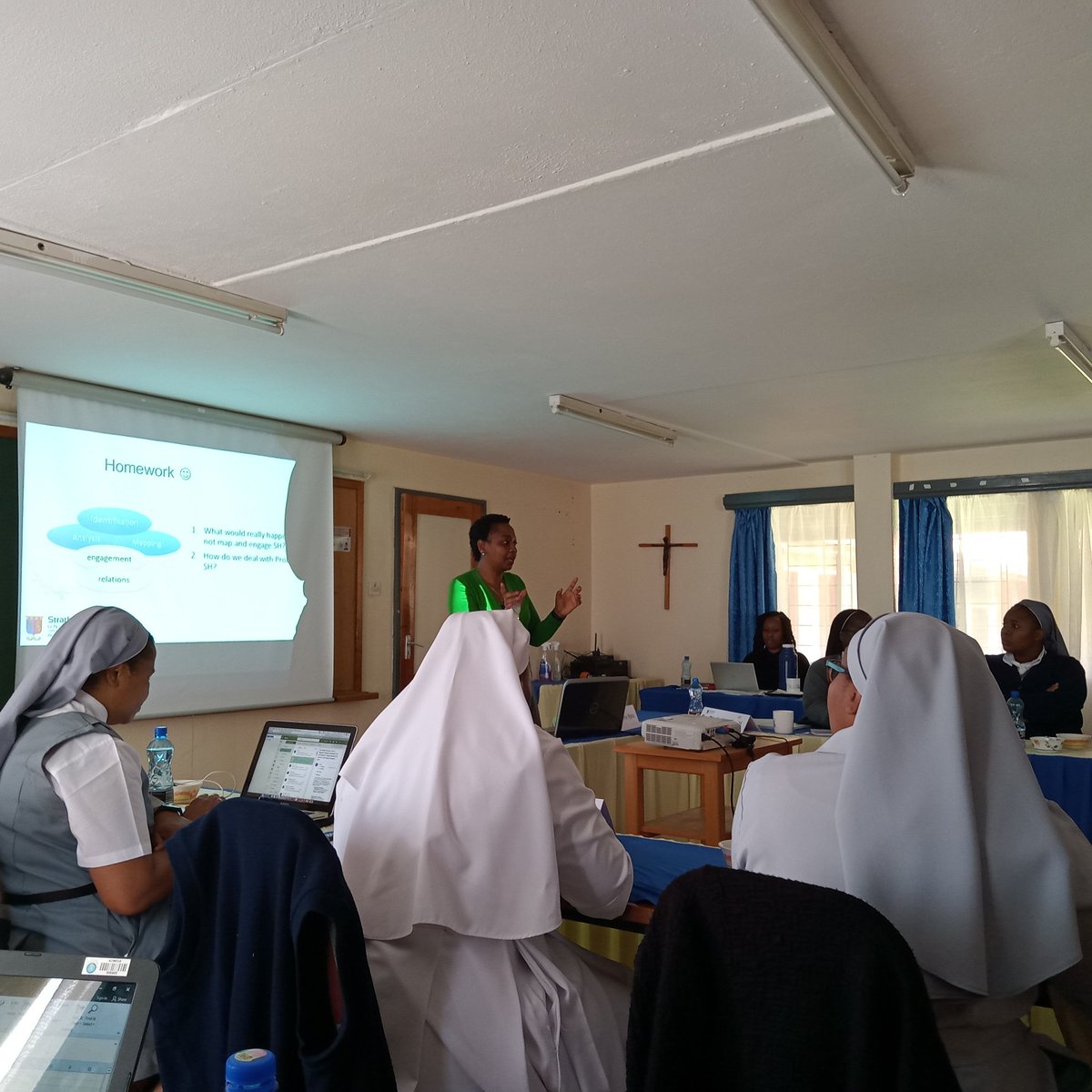 'What would really happen if we did not map and engage stakeholders? How do we deal with problematic stakeholders?' @BeaNjeru of @StrathU training sisters on stakeholder engagement at the refresher workshop in Subiaco Retreat Center, Nairobi. #SBVP