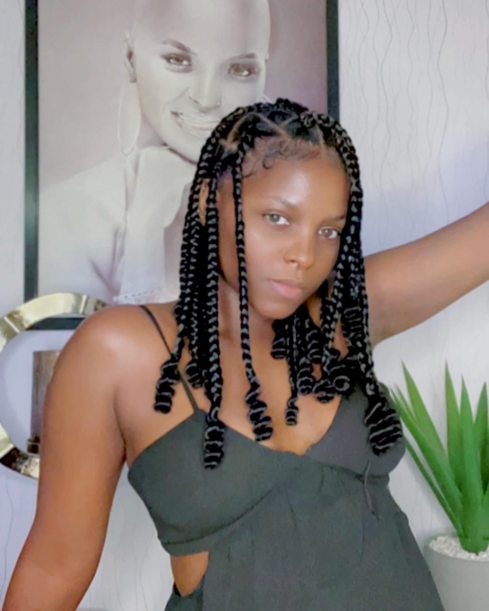 AbzNgitolang's tweet photo. Join me wish a Happy Birthday to this Queen. @Is_Daphne 👑 https://t.co/ecyTSgjh3u