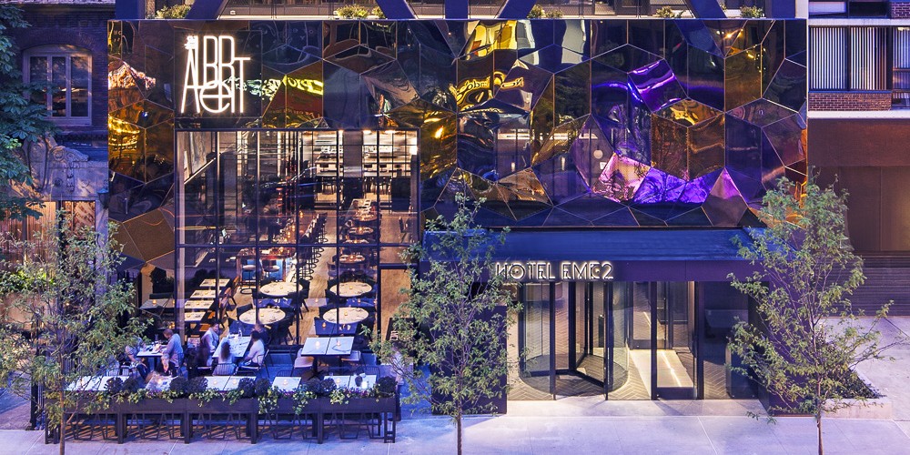 Ravel_Trips's tweet photo. Check out this unique and creative hotel in Chicago, EMC2!
#autographhotels #chicagohotels #chicagohotel https://t.co/JV4r8ueI4S
