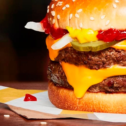 mcdmarbella's tweet photo. El Cuarto de Libra de siempre, pero ahora con doble de carne 🔝🔝

¿Lo has probado ya?

#McDMarbella #McDonalds #Marbella #DobleCuartoDeLibra #CuartoDeLibra https://t.co/PsBkAQoi5I
